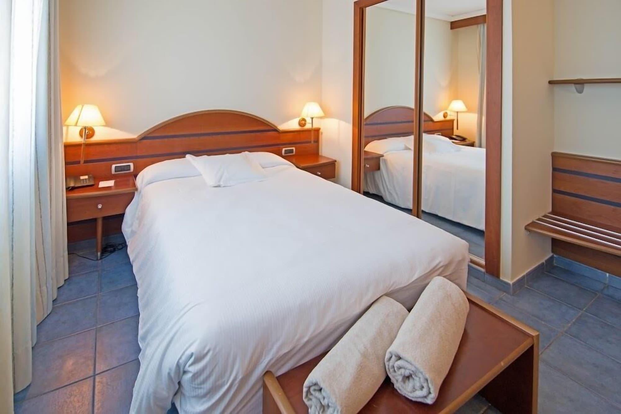 אמפוריבראבה Hotel Port Salins By Pierre & Vacances מראה חיצוני תמונה