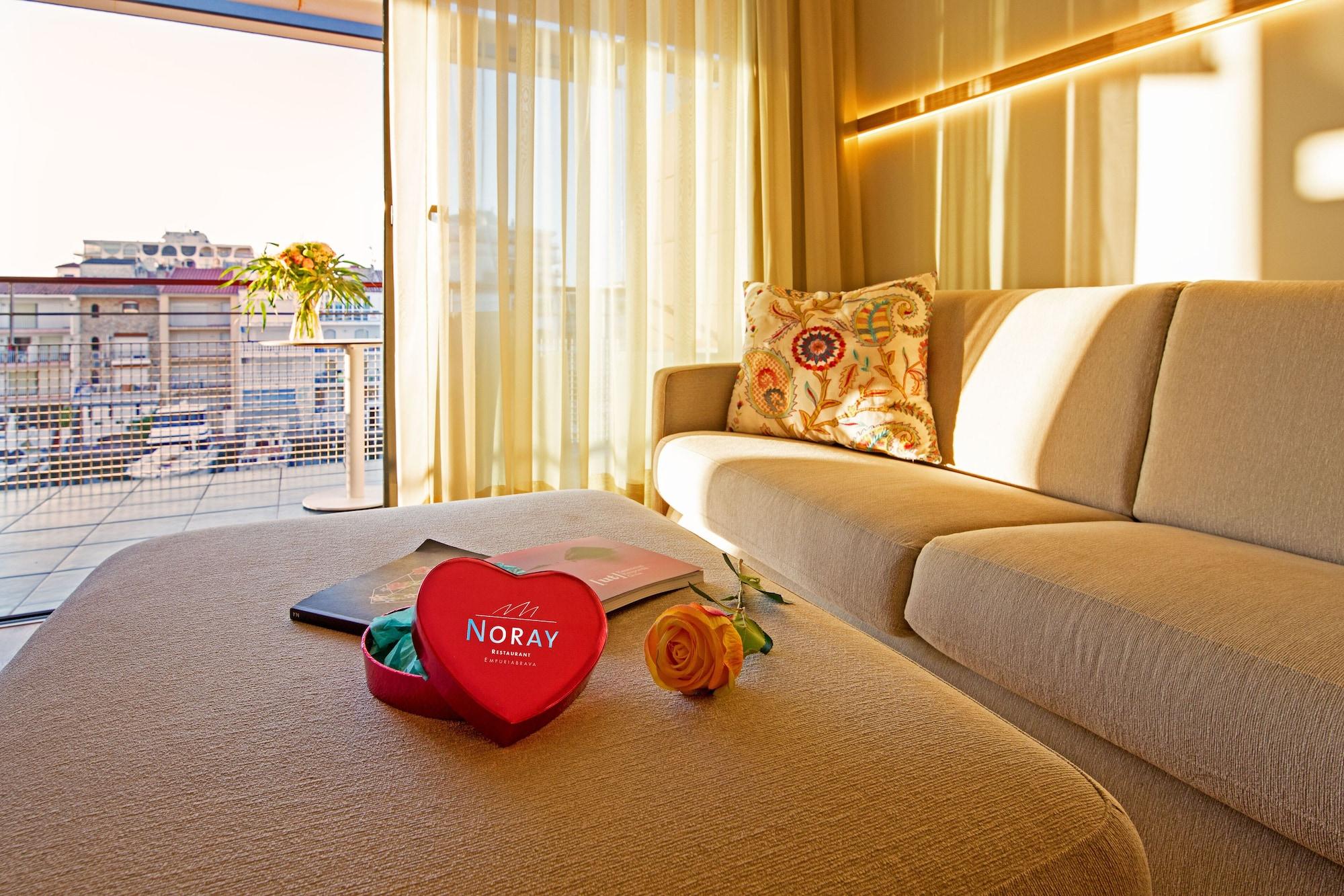 אמפוריבראבה Hotel Port Salins By Pierre & Vacances מראה חיצוני תמונה