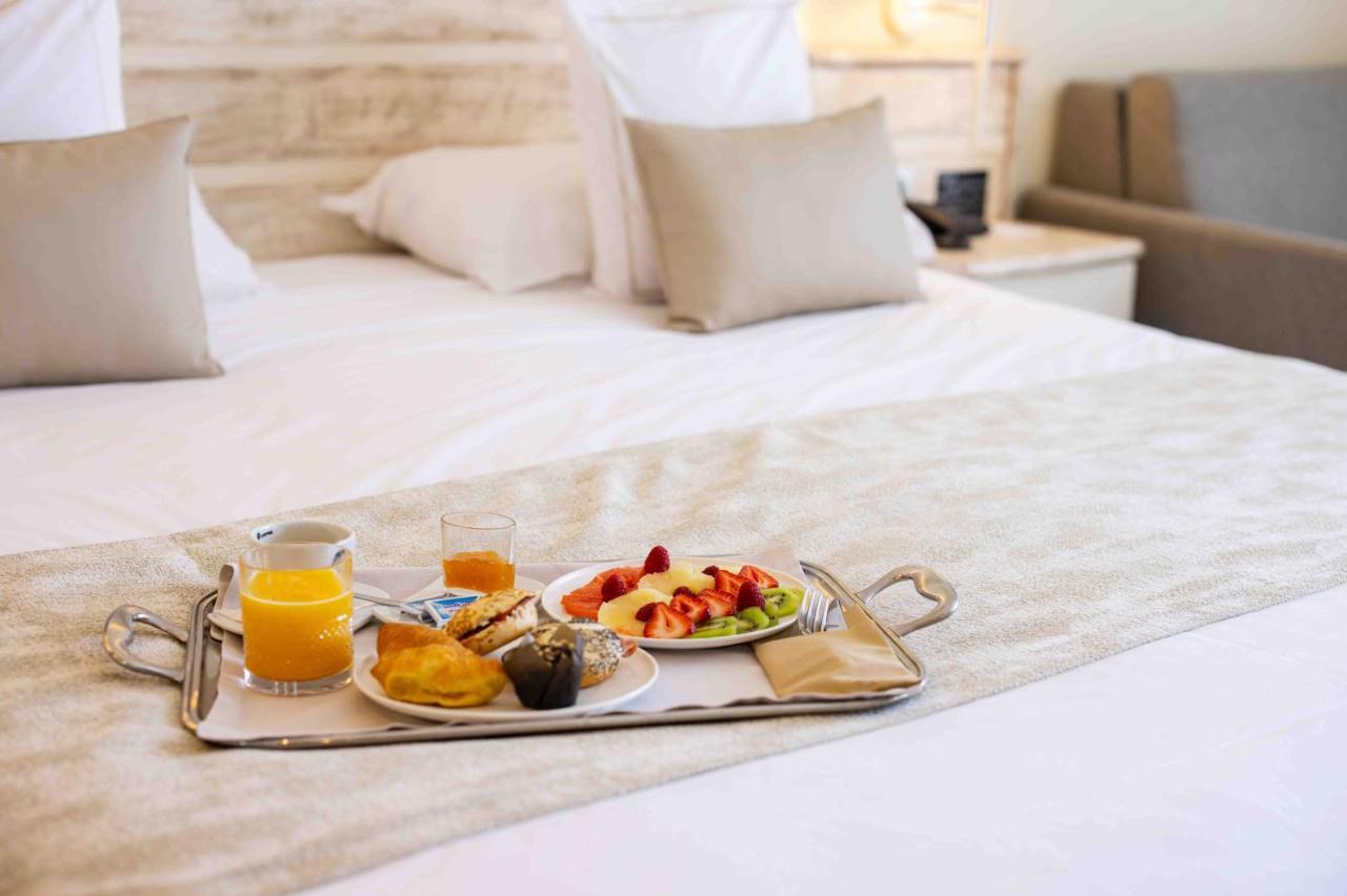 אמפוריבראבה Hotel Port Salins By Pierre & Vacances מראה חיצוני תמונה