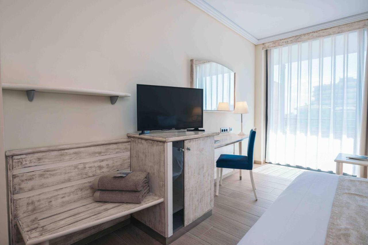 אמפוריבראבה Hotel Port Salins By Pierre & Vacances מראה חיצוני תמונה